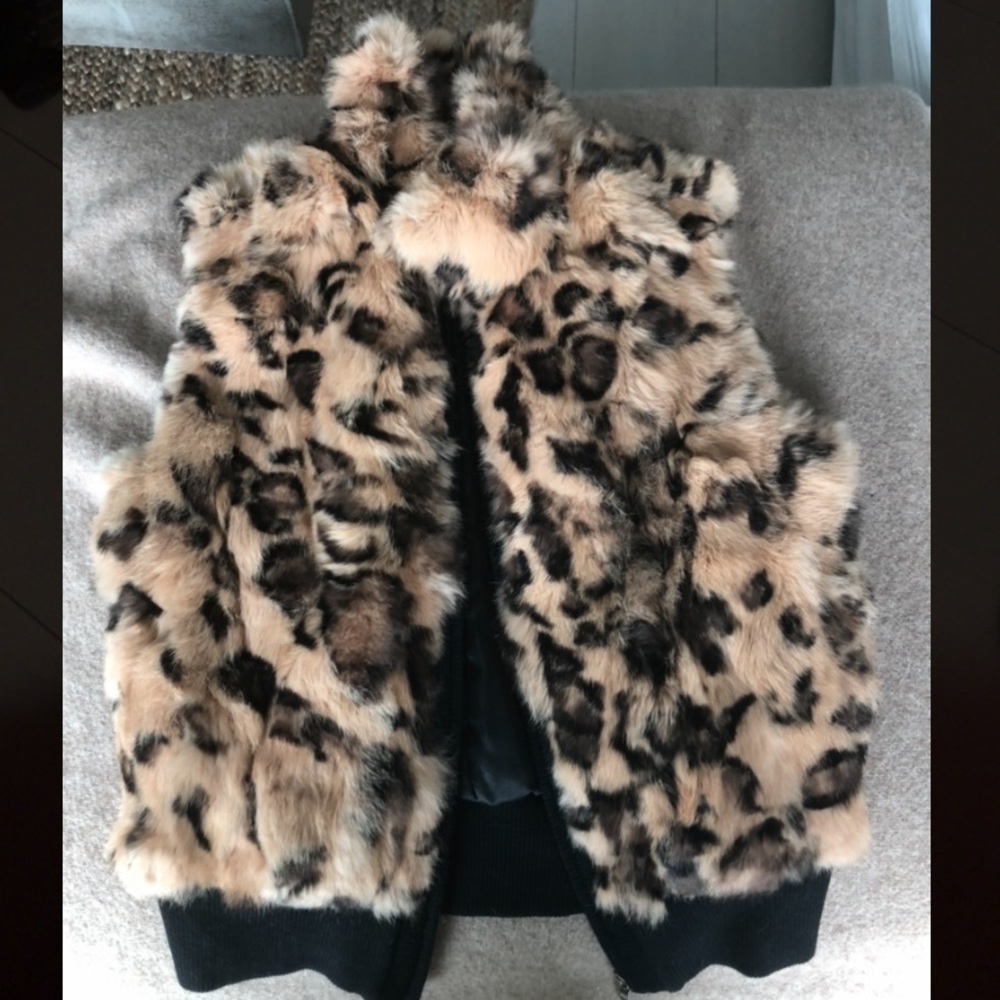 NEW NEW RABBIT REAL FUR VEST WITH ANIMAL PRINT